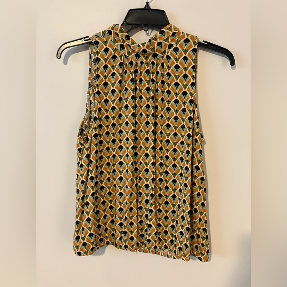 Elegant Multicolor Patterned Two-Piece Set - image 3